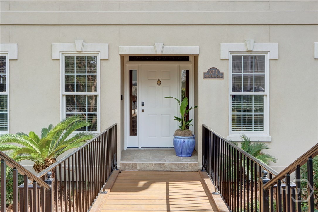 2910 River Drive 107e Property Photo 5