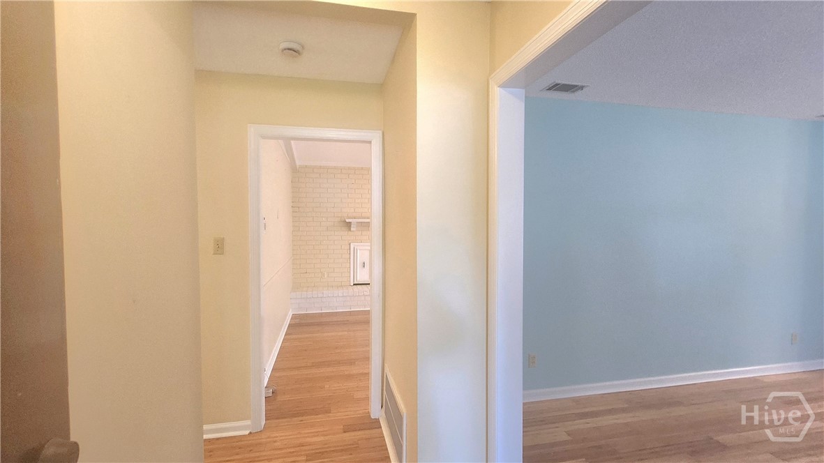 65 S Cromwell Road Property Photo 3