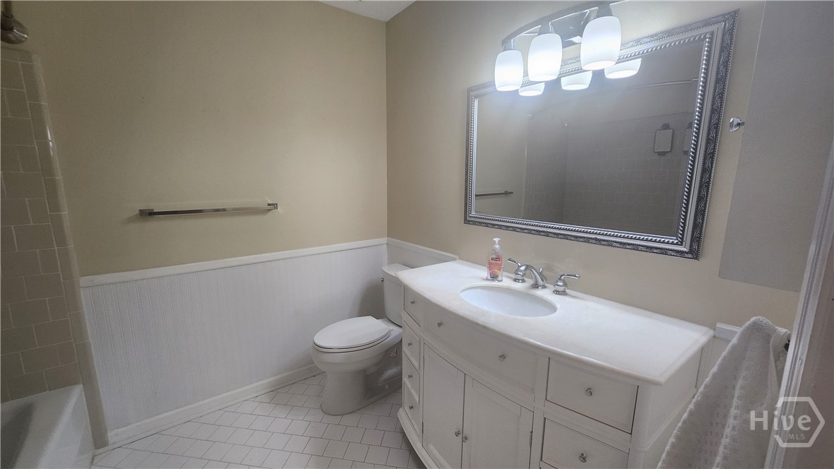 65 S Cromwell Road Property Photo 9