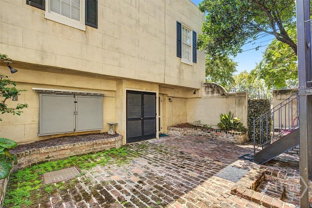 25 W Perry Street Property Photo 43