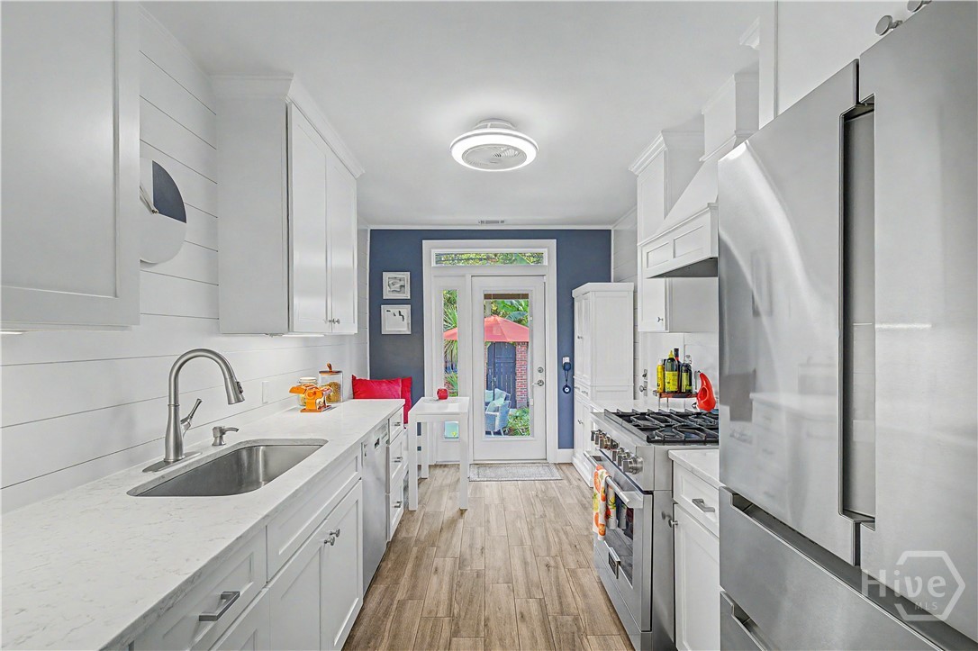 6 E 53rd Street Property Photo 15