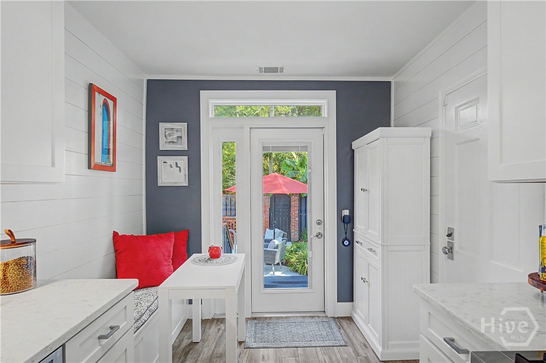 6 E 53rd Street Property Photo 19