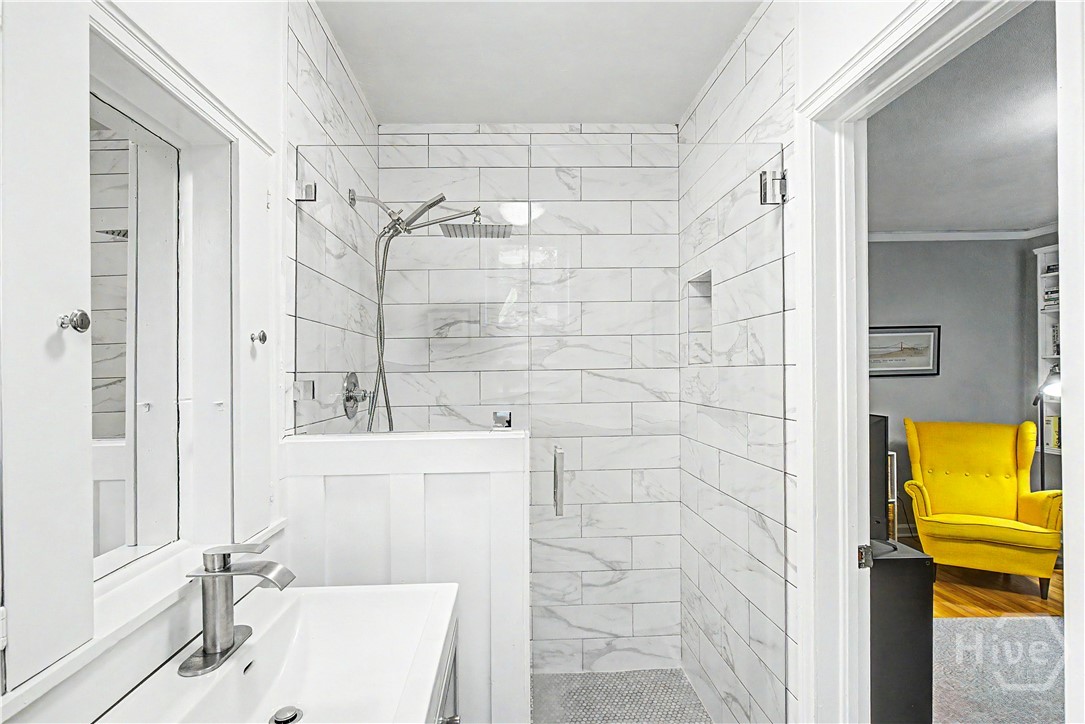 6 E 53rd Street Property Photo 23