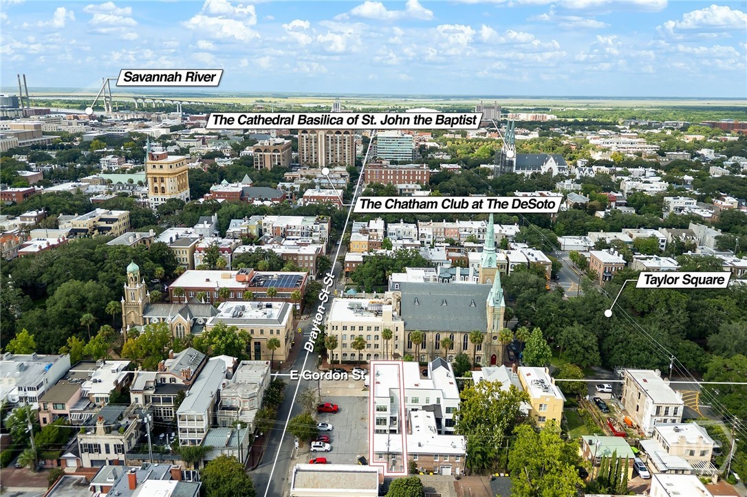 105 E Gordon Street Property Photo 1
