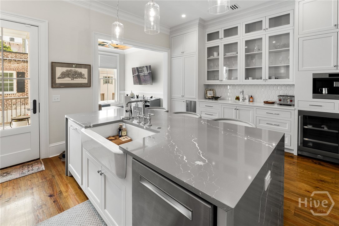 105 E Gordon Street Property Photo 13