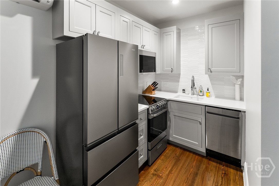105 E Gordon Street Property Photo 44