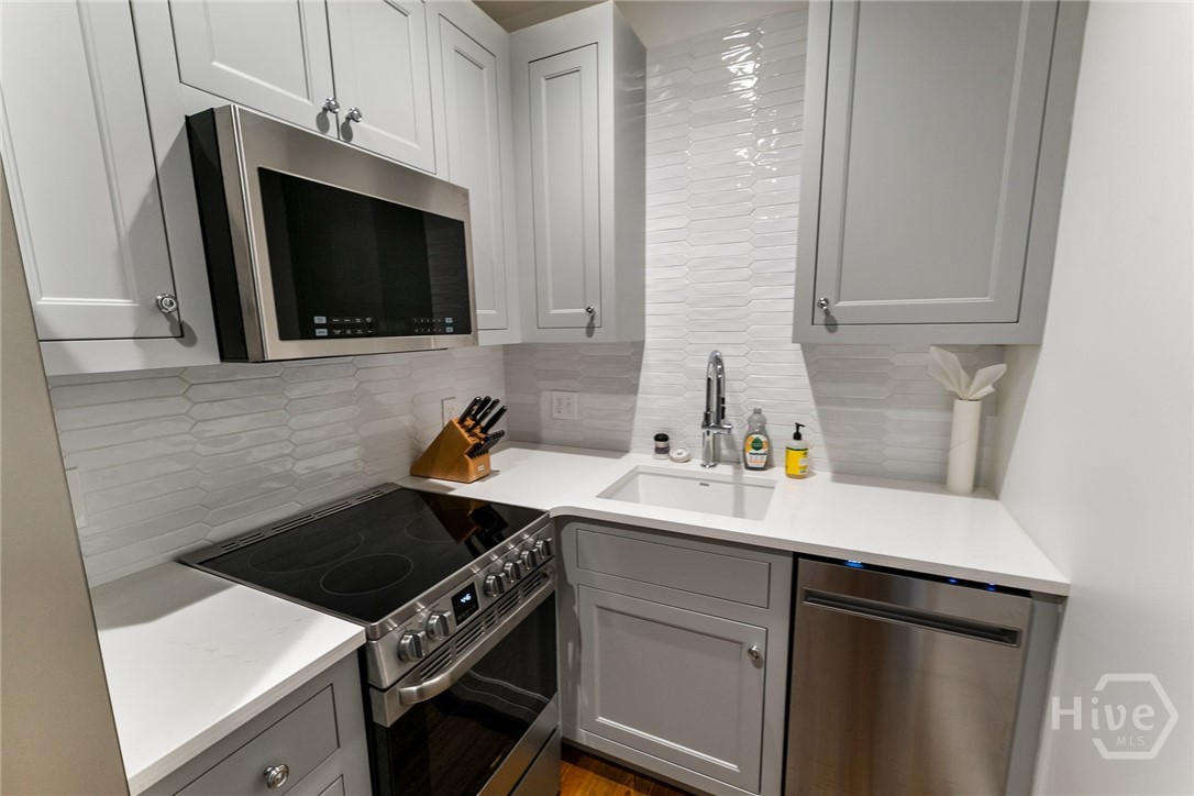105 E Gordon Street Property Photo 49