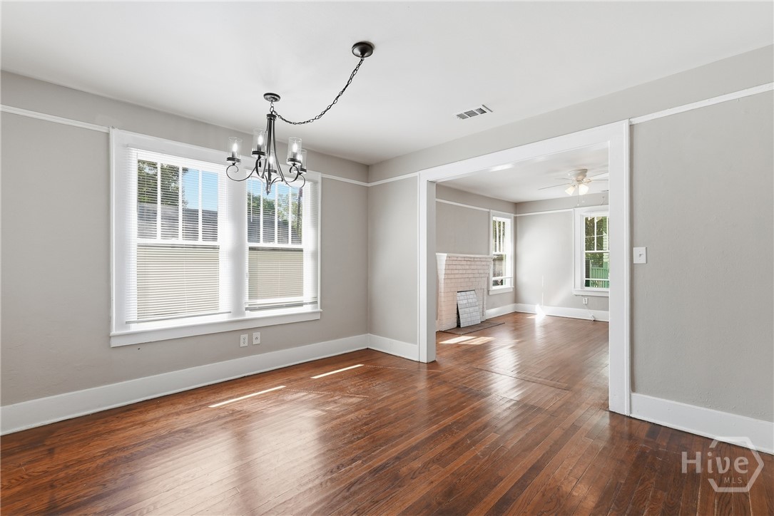 1923 Harrison Street Property Photo 7