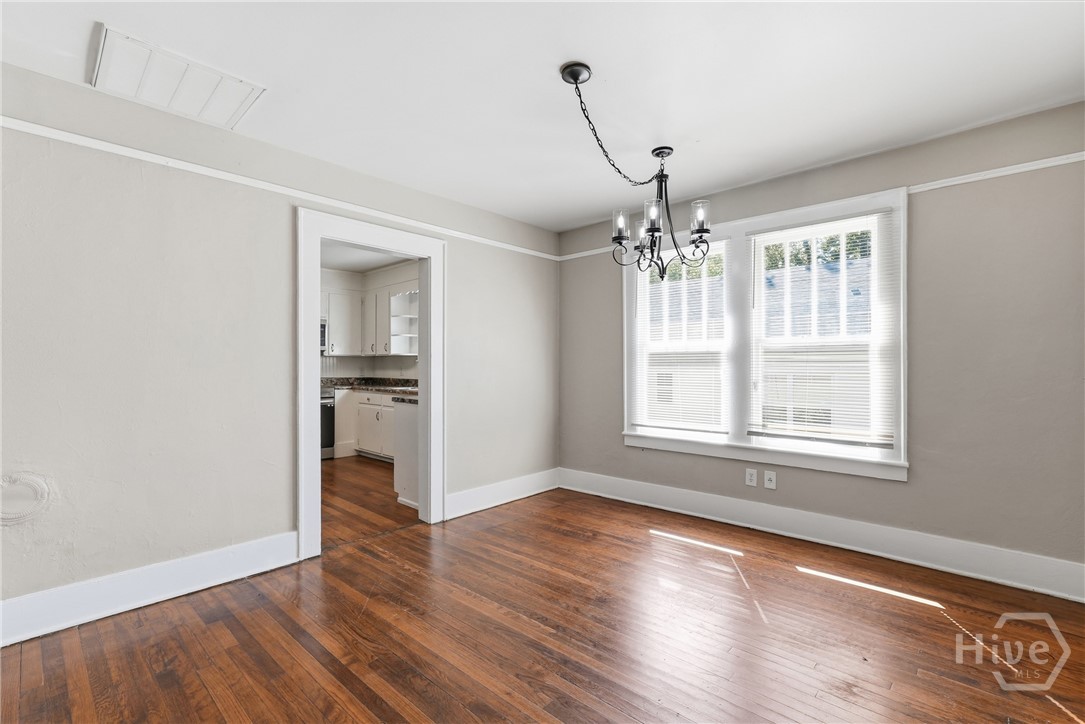 1923 Harrison Street Property Photo 8