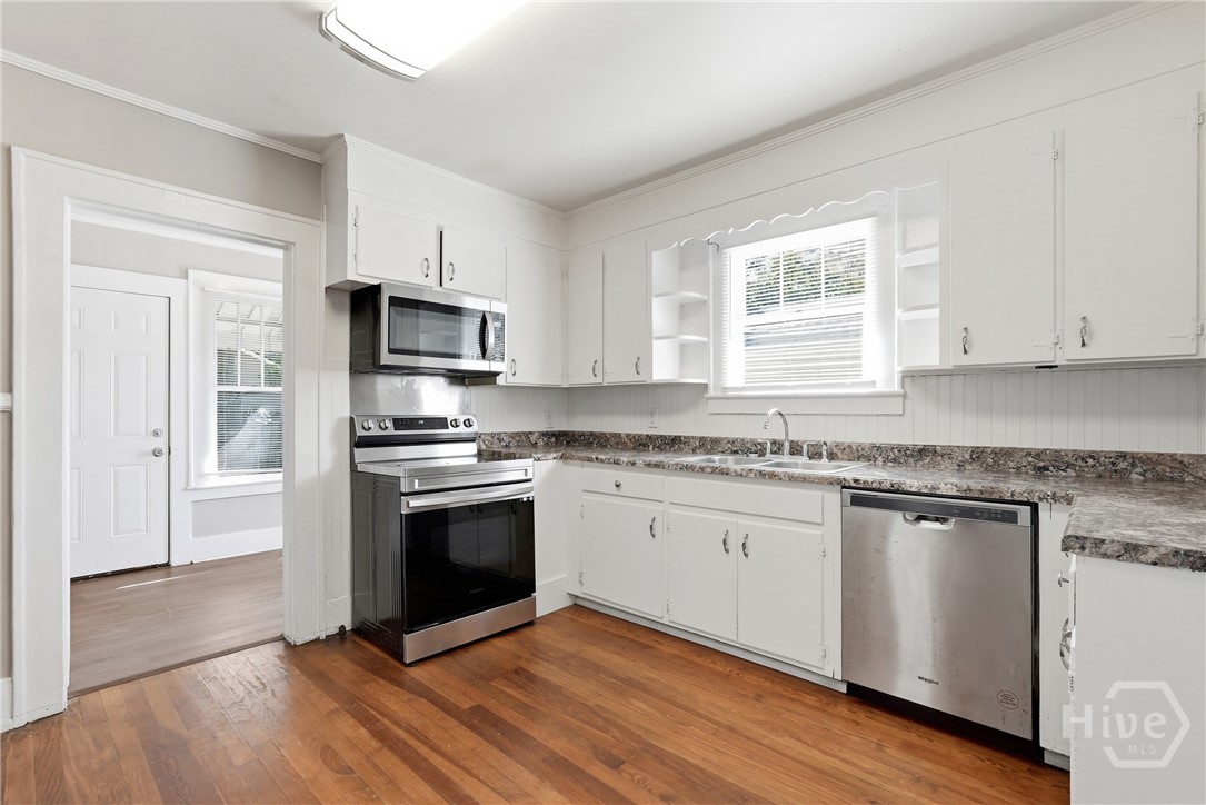 1923 Harrison Street Property Photo 11