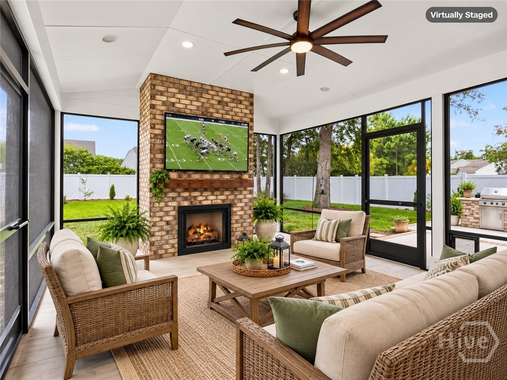 155 Moor Hen Landing Property Photo 4