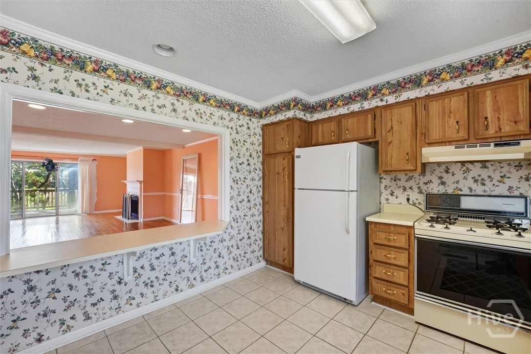 12502 Apache Avenue 17 Property Photo 9