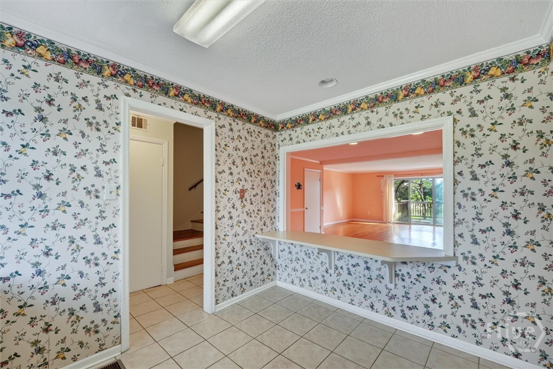 12502 Apache Avenue 17 Property Photo 10