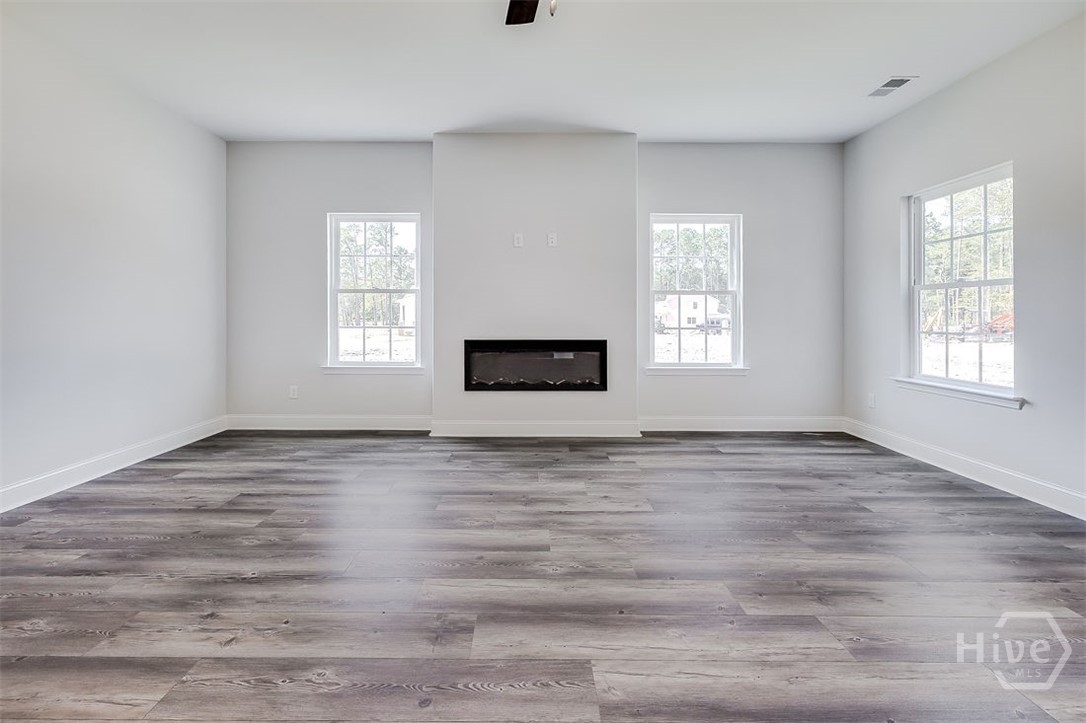 1421 Long Bridge Road Property Photo 11