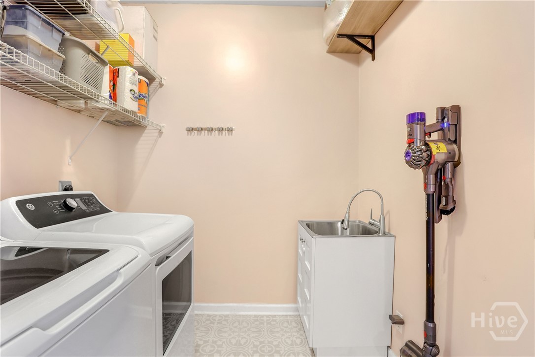 204 Tiana Circle Property Photo 43