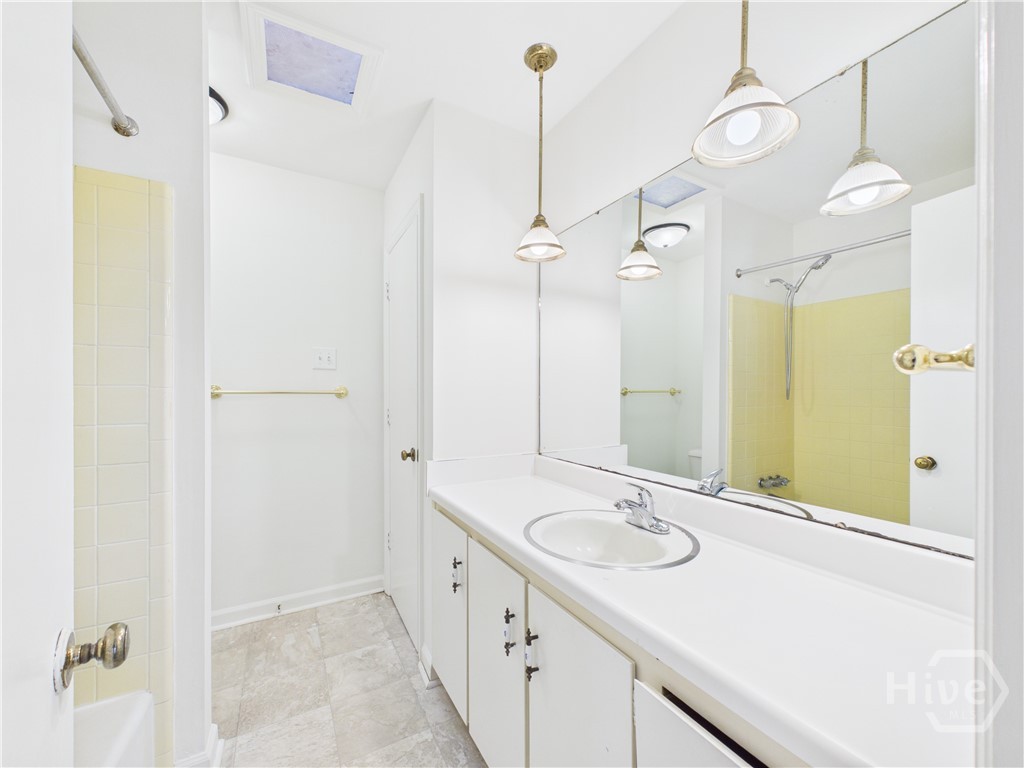 211 Christie Road Property Photo 27