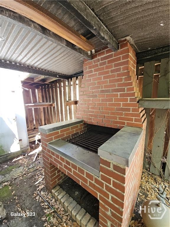2010 Bolling Street Property Photo 4