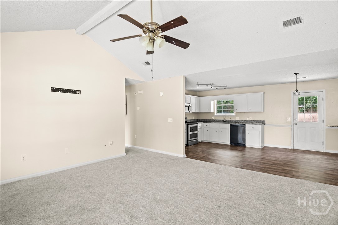 1325 Loblolly Drive Property Photo 5