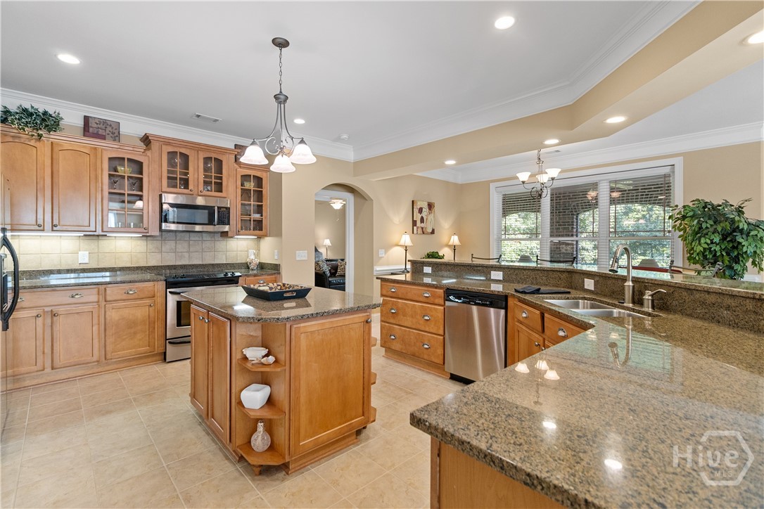 204 River Oaks Drive Property Photo 14