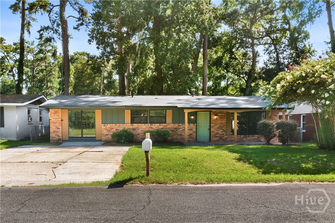 2217 Iris Street Property Photo 1
