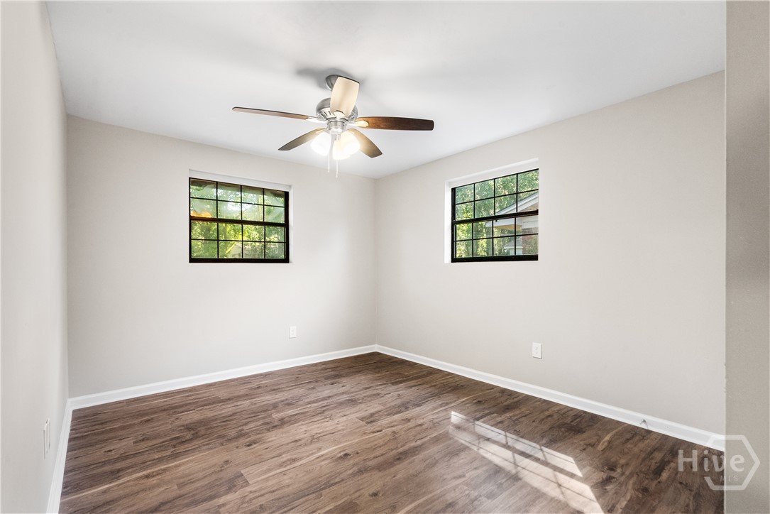2217 Iris Street Property Photo 15
