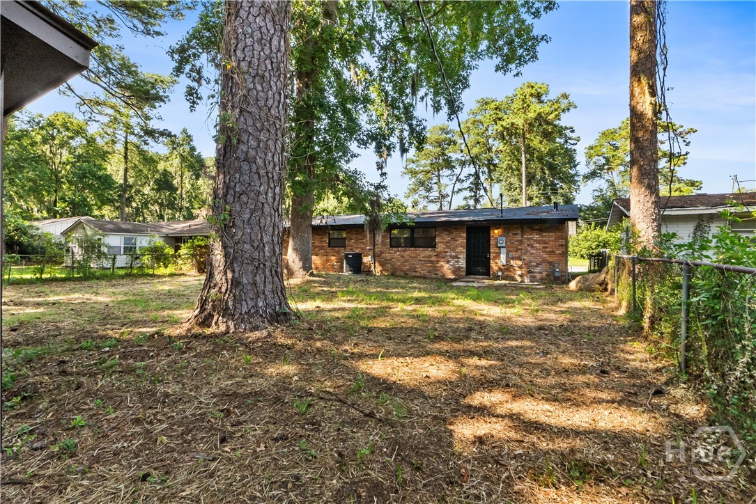 2217 Iris Street Property Photo 28