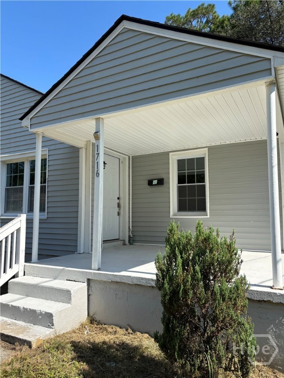 1714 E 39th Street Property Photo 3