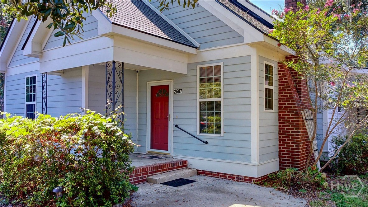 2607 Governor Street Property Photo 5