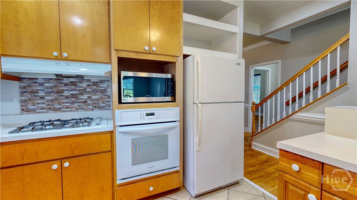 2607 Governor Street Property Photo 10