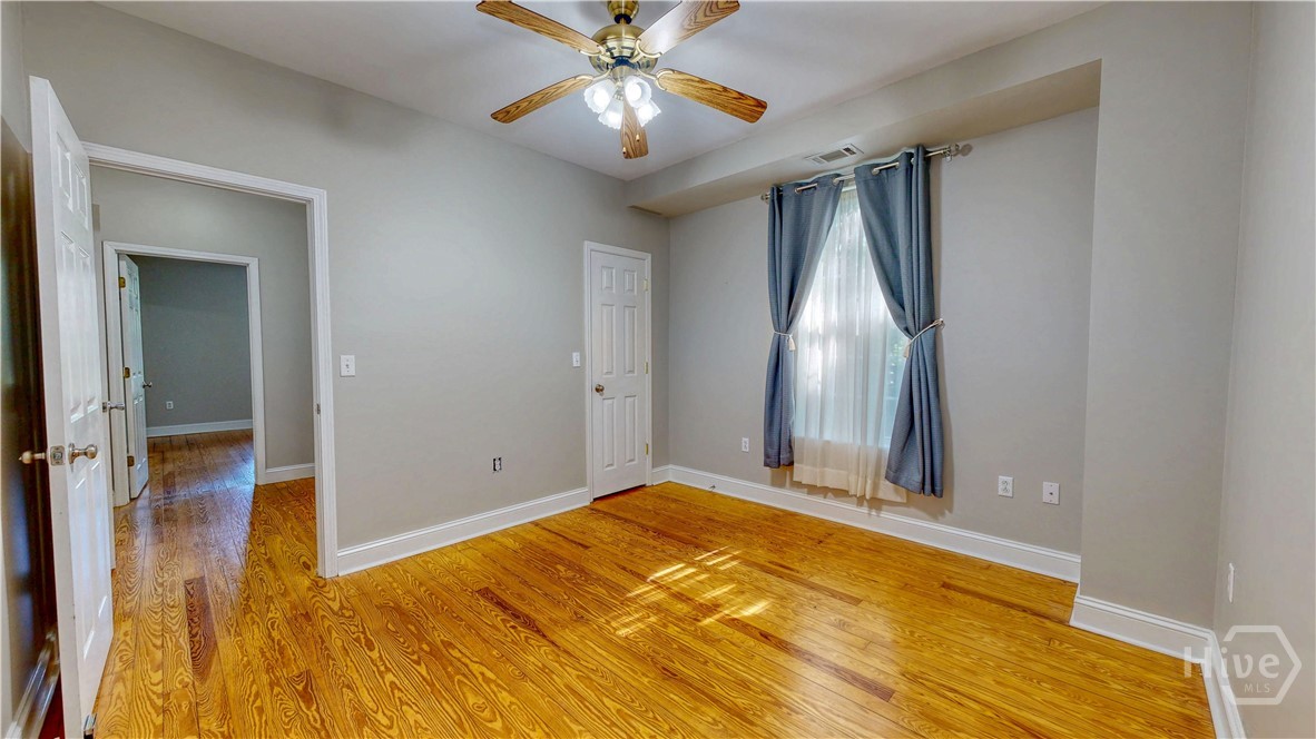 2607 Governor Street Property Photo 23