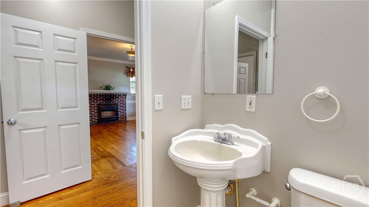 2607 Governor Street Property Photo 25