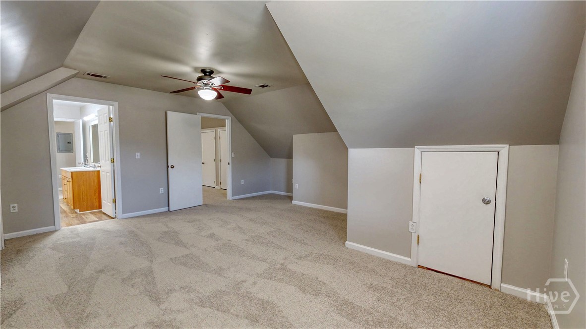 2607 Governor Street Property Photo 37
