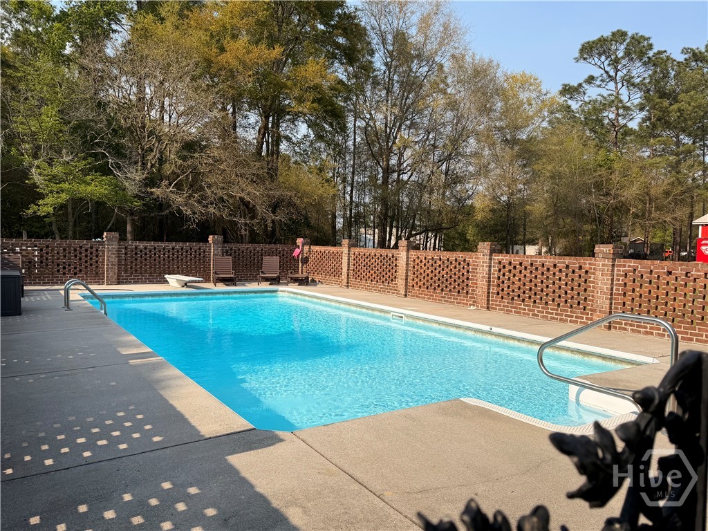 224 Ralph Rahn Rd Property Photo 4