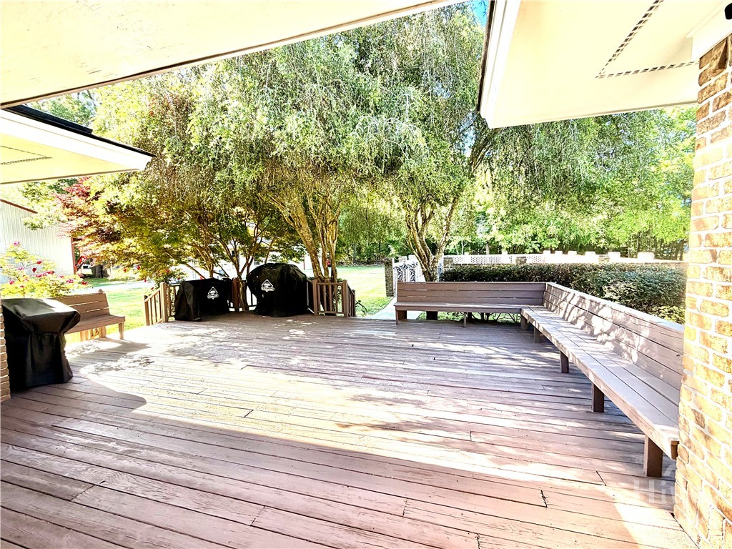 224 Ralph Rahn Rd Property Photo 23