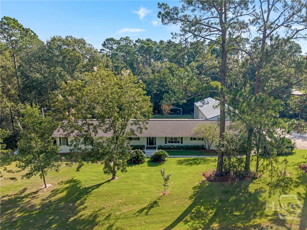 614 N Victory Drive Property Photo 3