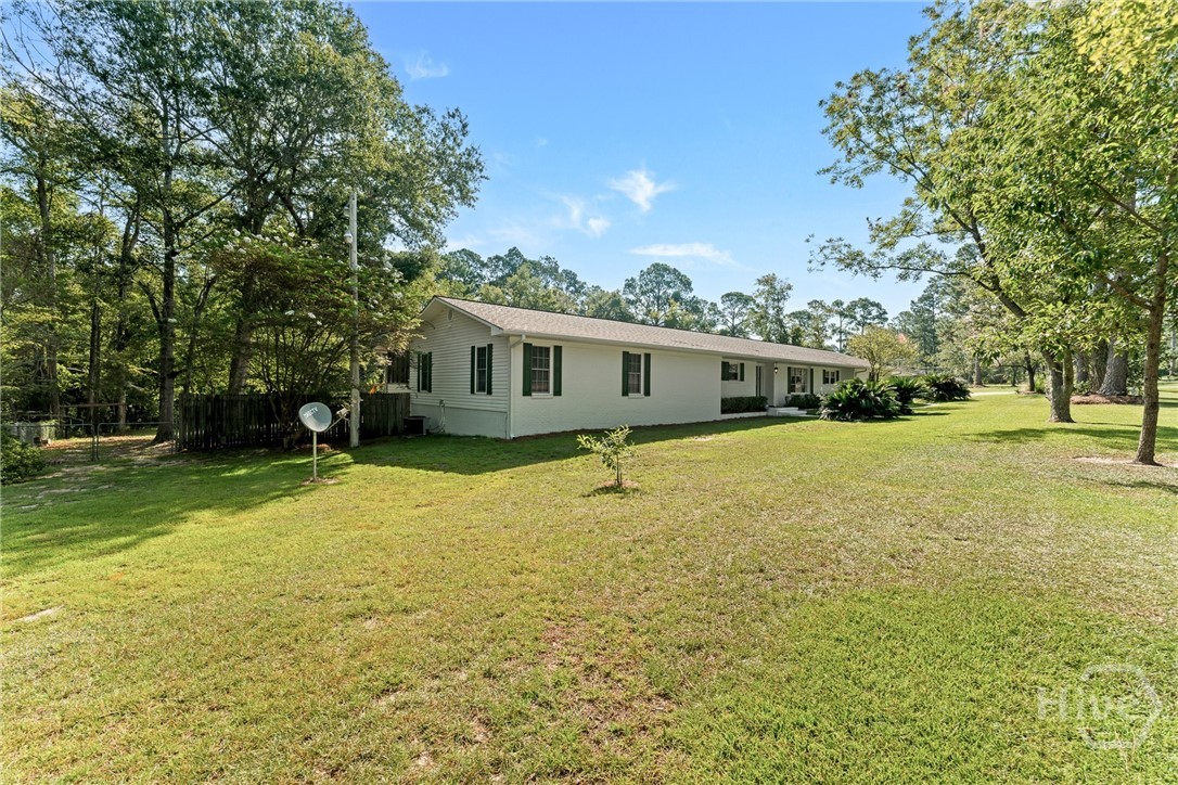 614 N Victory Drive Property Photo 10