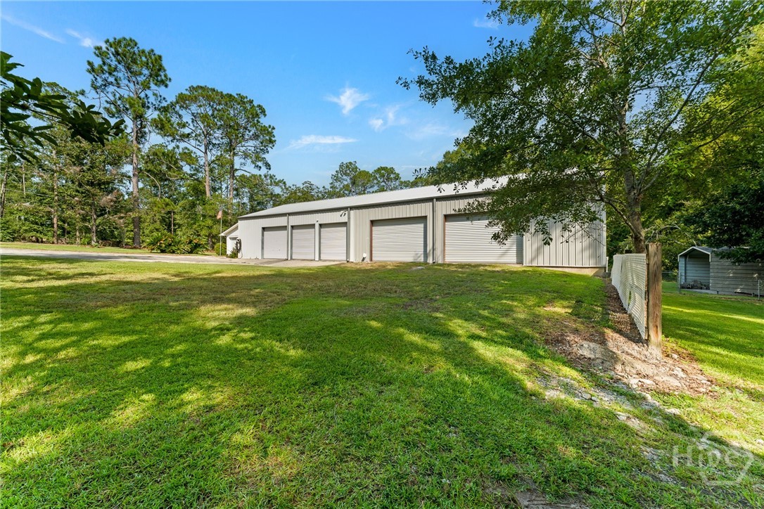 614 N Victory Drive Property Photo 14