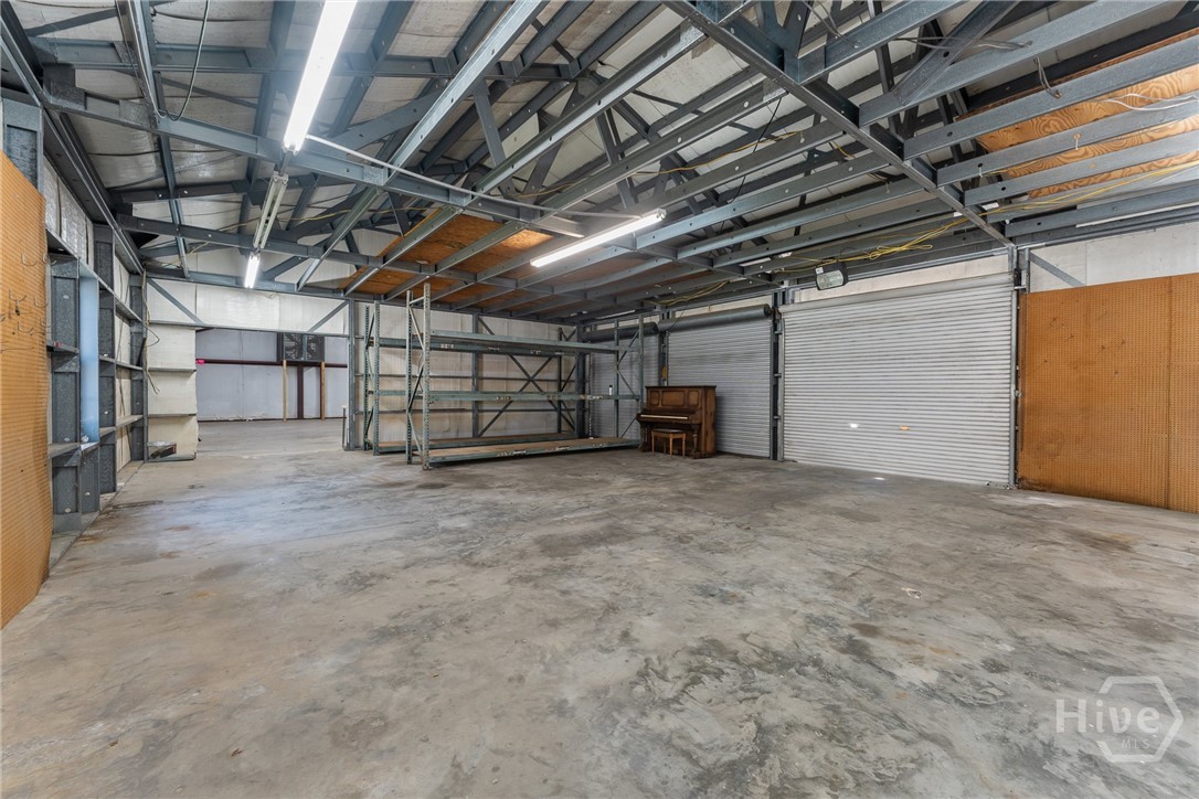 614 N Victory Drive Property Photo 24
