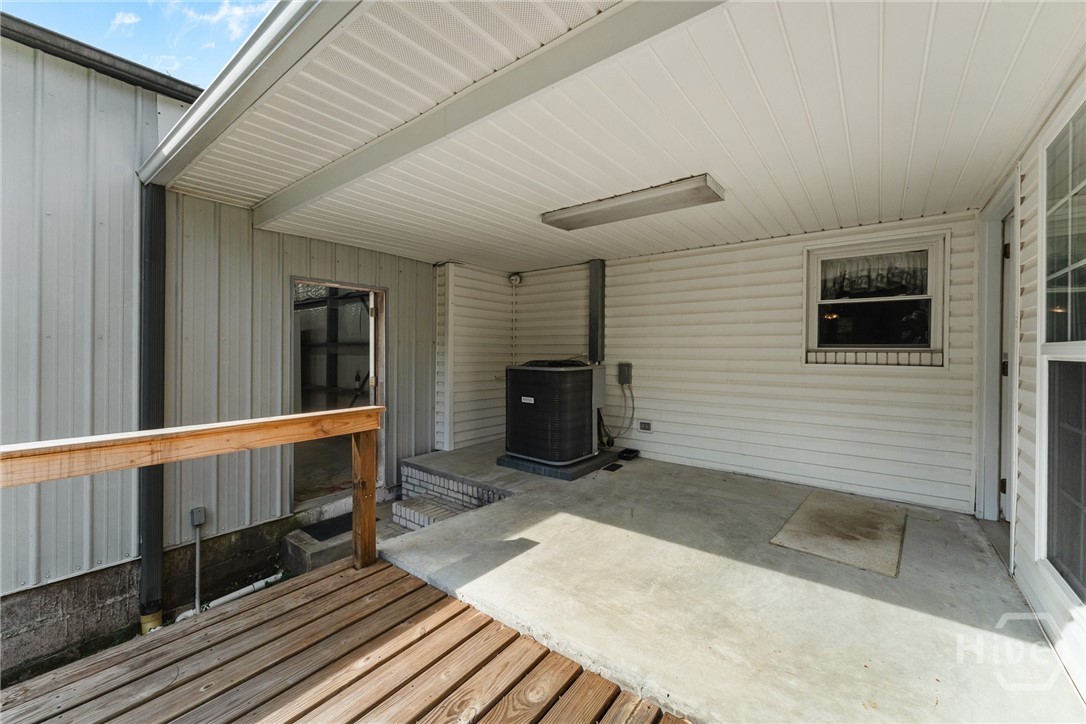 614 N Victory Drive Property Photo 28
