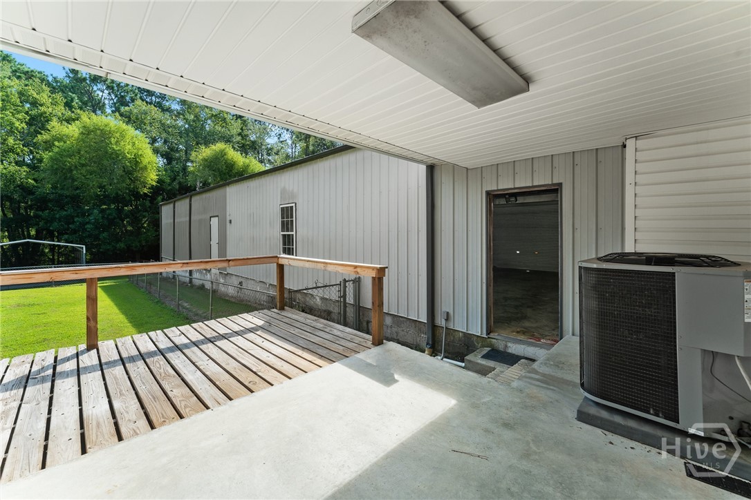 614 N Victory Drive Property Photo 30