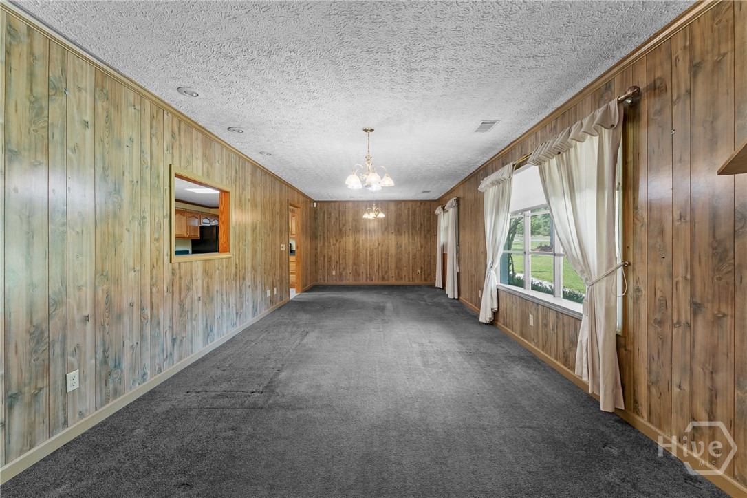 614 N Victory Drive Property Photo 34