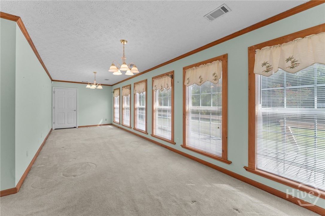 614 N Victory Drive Property Photo 50