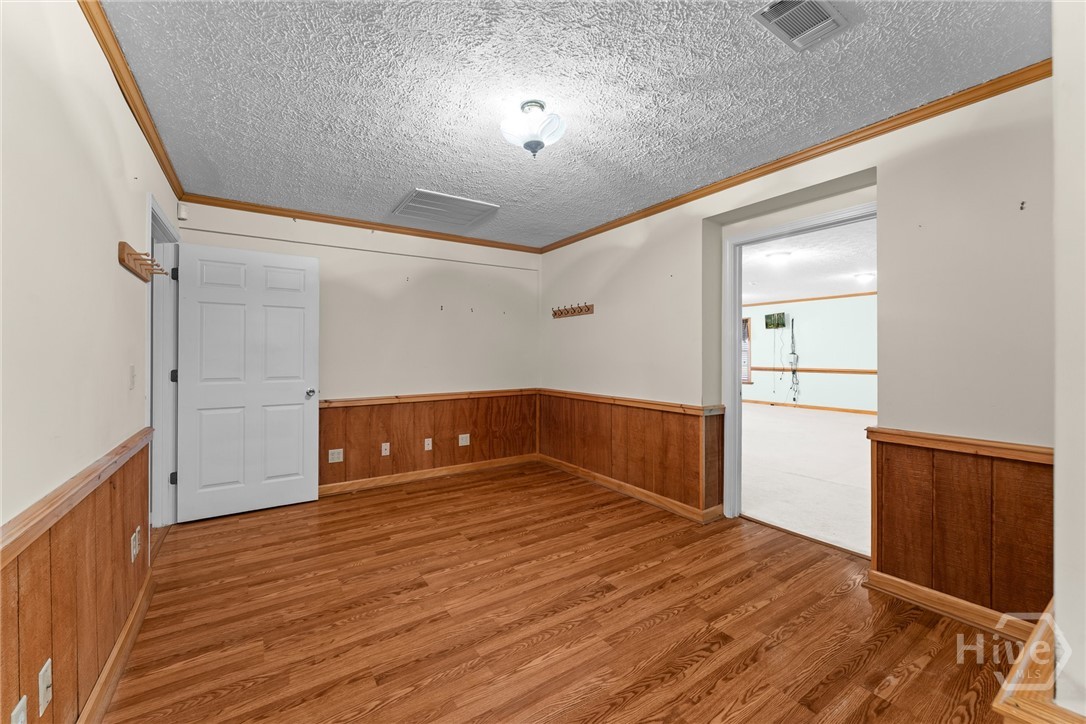 614 N Victory Drive Property Photo 58