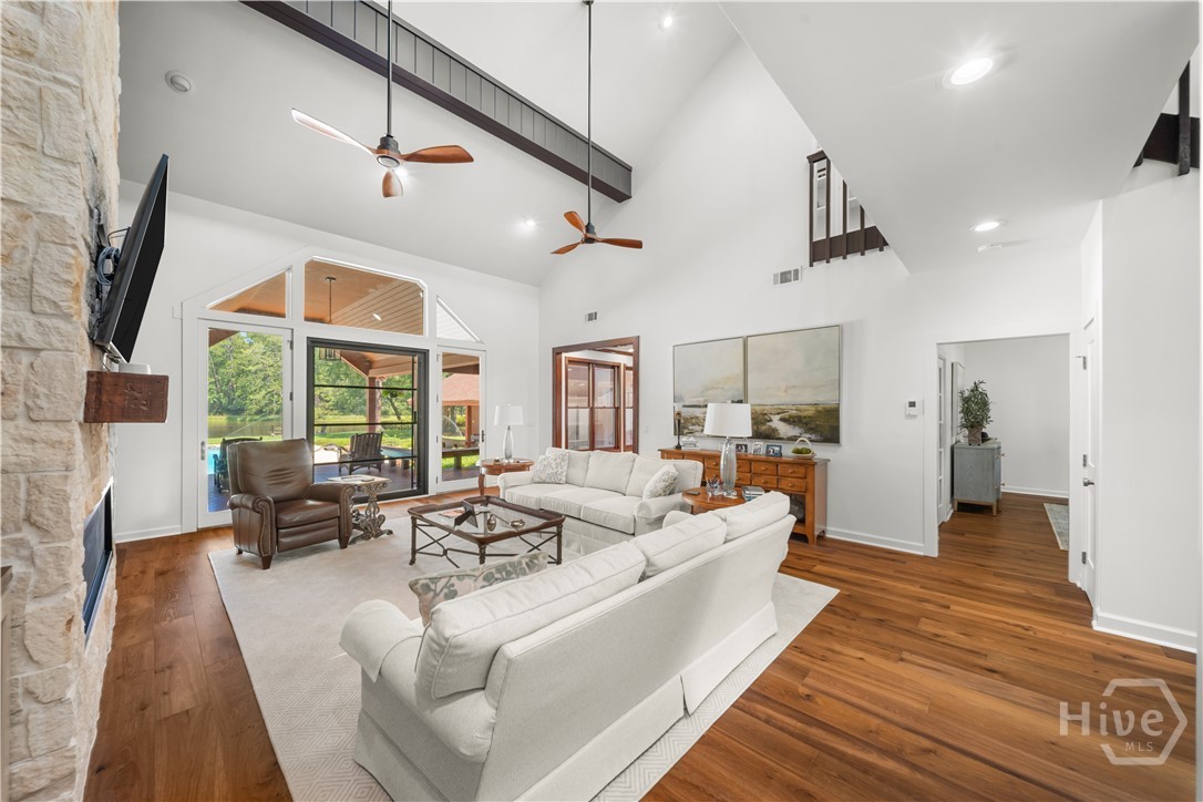 7 Whippoorwill Drive Property Photo 8