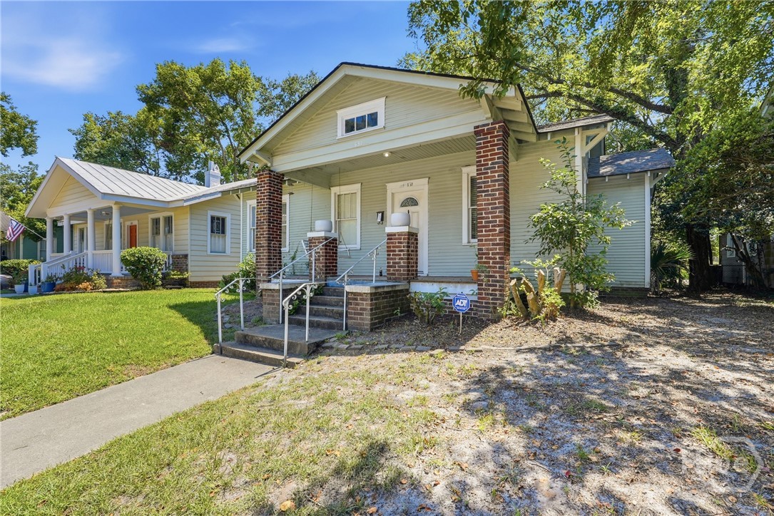 431 E 50th Street Property Photo 3