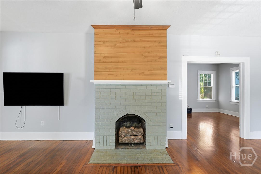 431 E 50th Street Property Photo 8