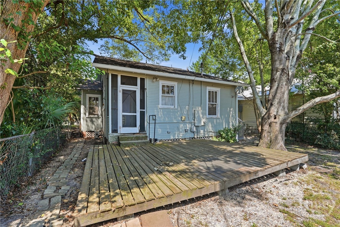 431 E 50th Street Property Photo 30