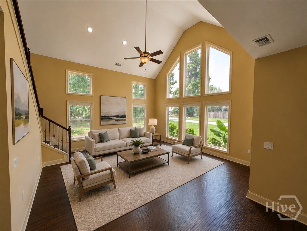 3105 Lincoln Street Property Photo 6