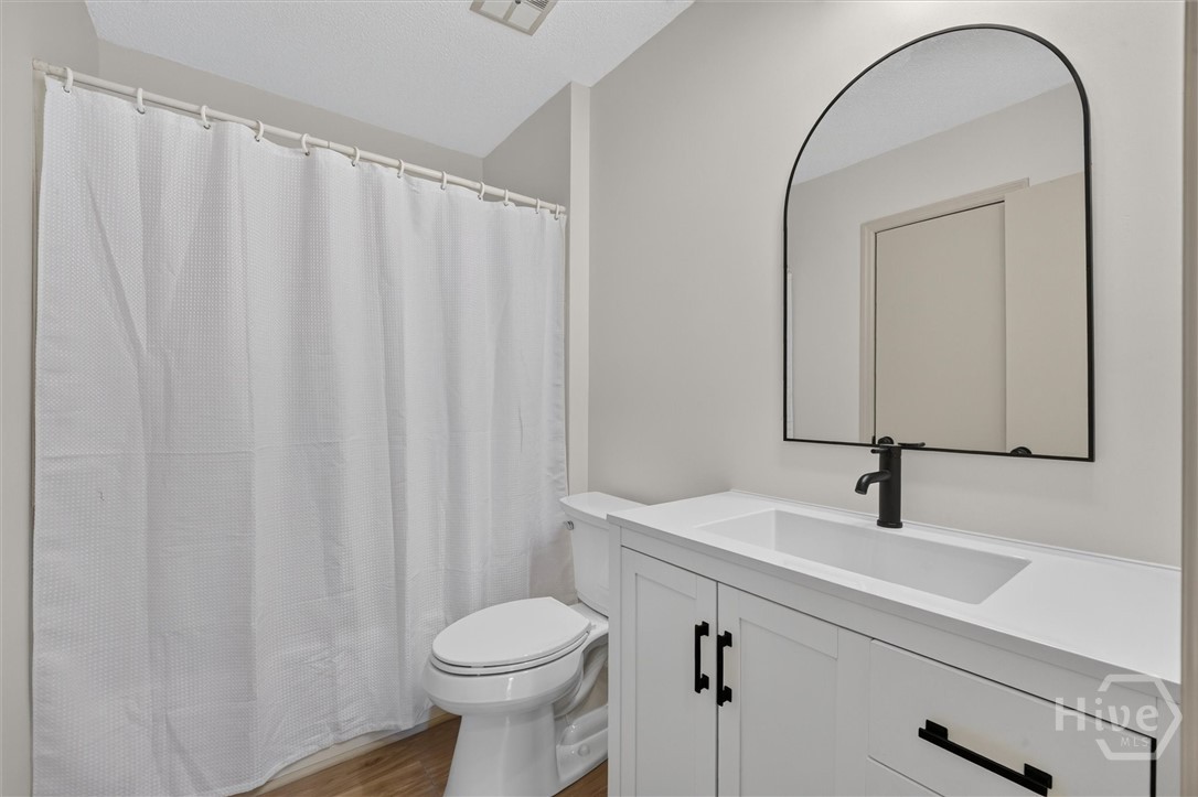 563 Keith Road Property Photo 18