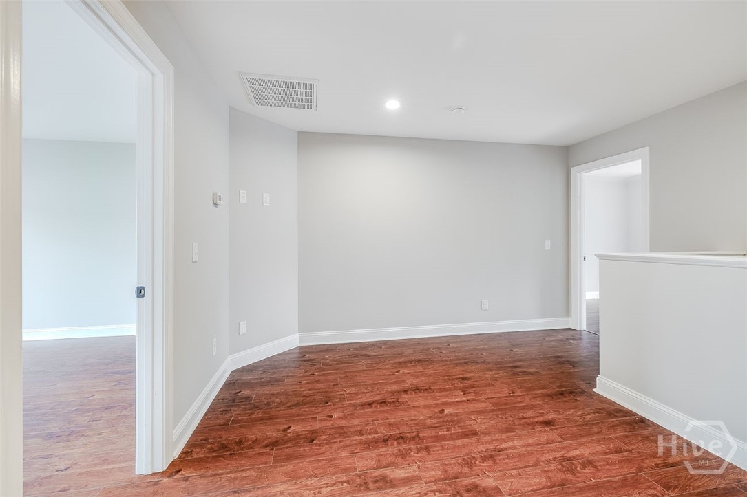 195 Spanton Crescent Property Photo 35